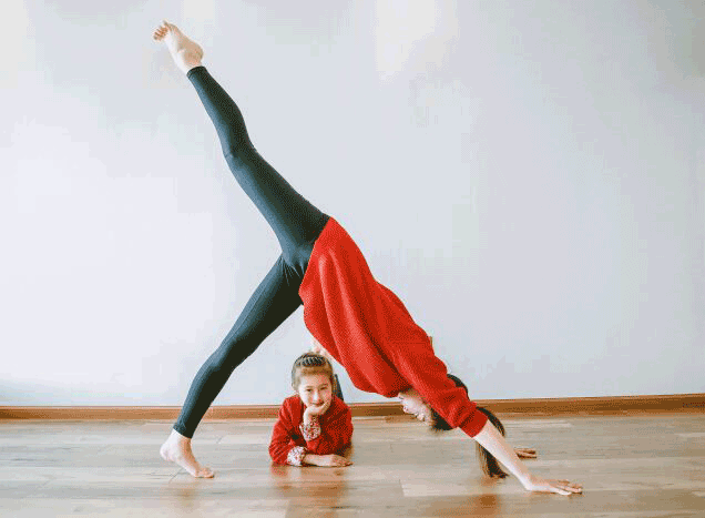 厦门瑜伽教练一般工资多少？