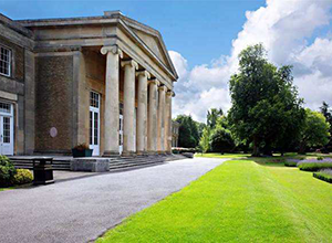 厦门比较出名的瑜伽教练培训学校？