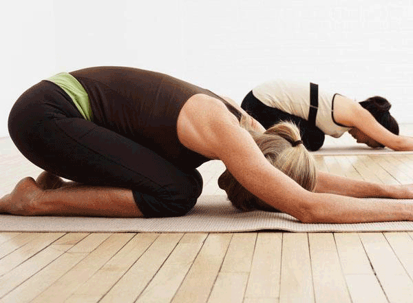 瑜伽教练学校哪个好 ？