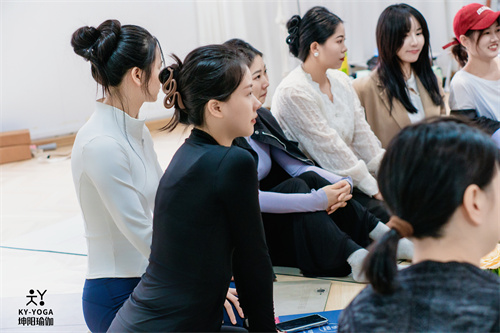 花3个月扒完18个学员案例｜坤阳瑜伽到底值不值