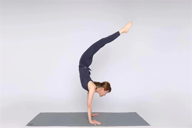 瑜伽圈不能说的秘密｜10个老师打死不告诉你的潜规则