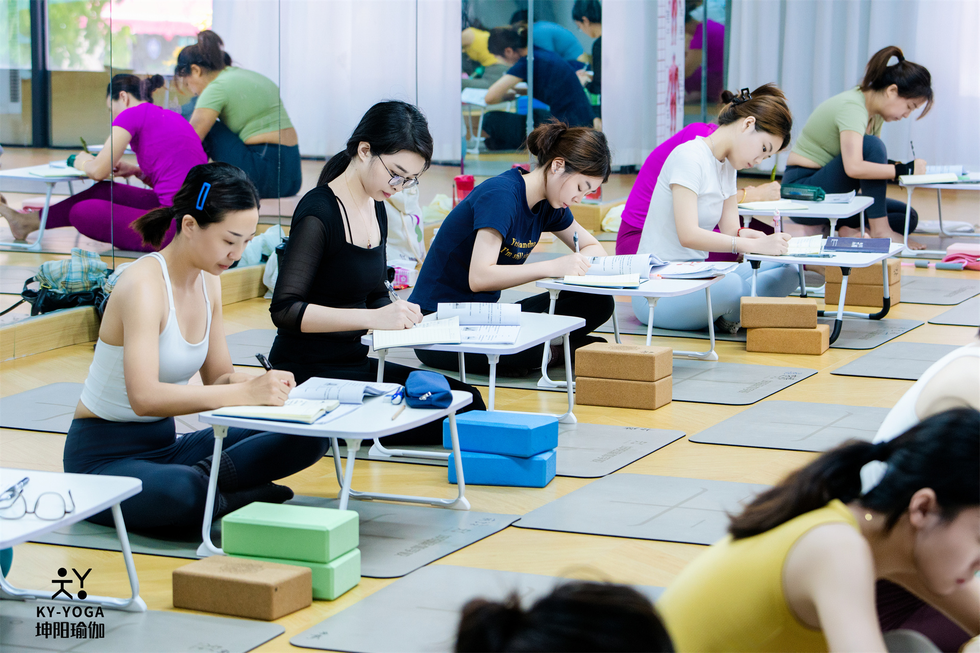 2026，女生有空就去考这些证