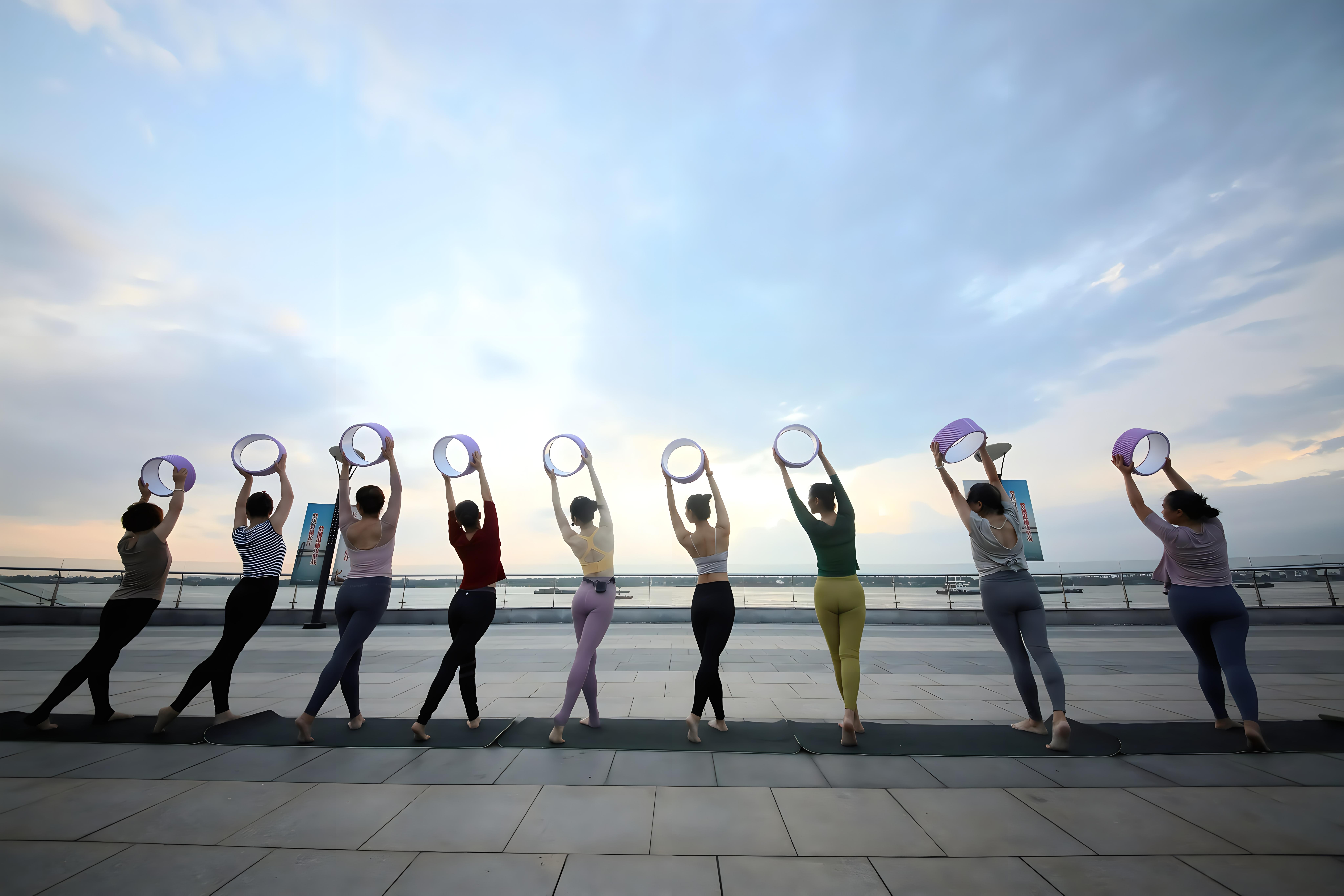 31岁二胎宝妈，靠瑜伽撕烂996的剧本