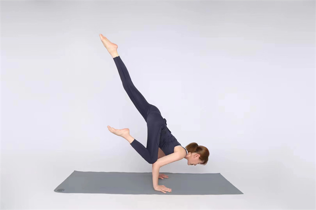 瑜伽教练是女性专属？揭秘瑜伽市场的性别密码