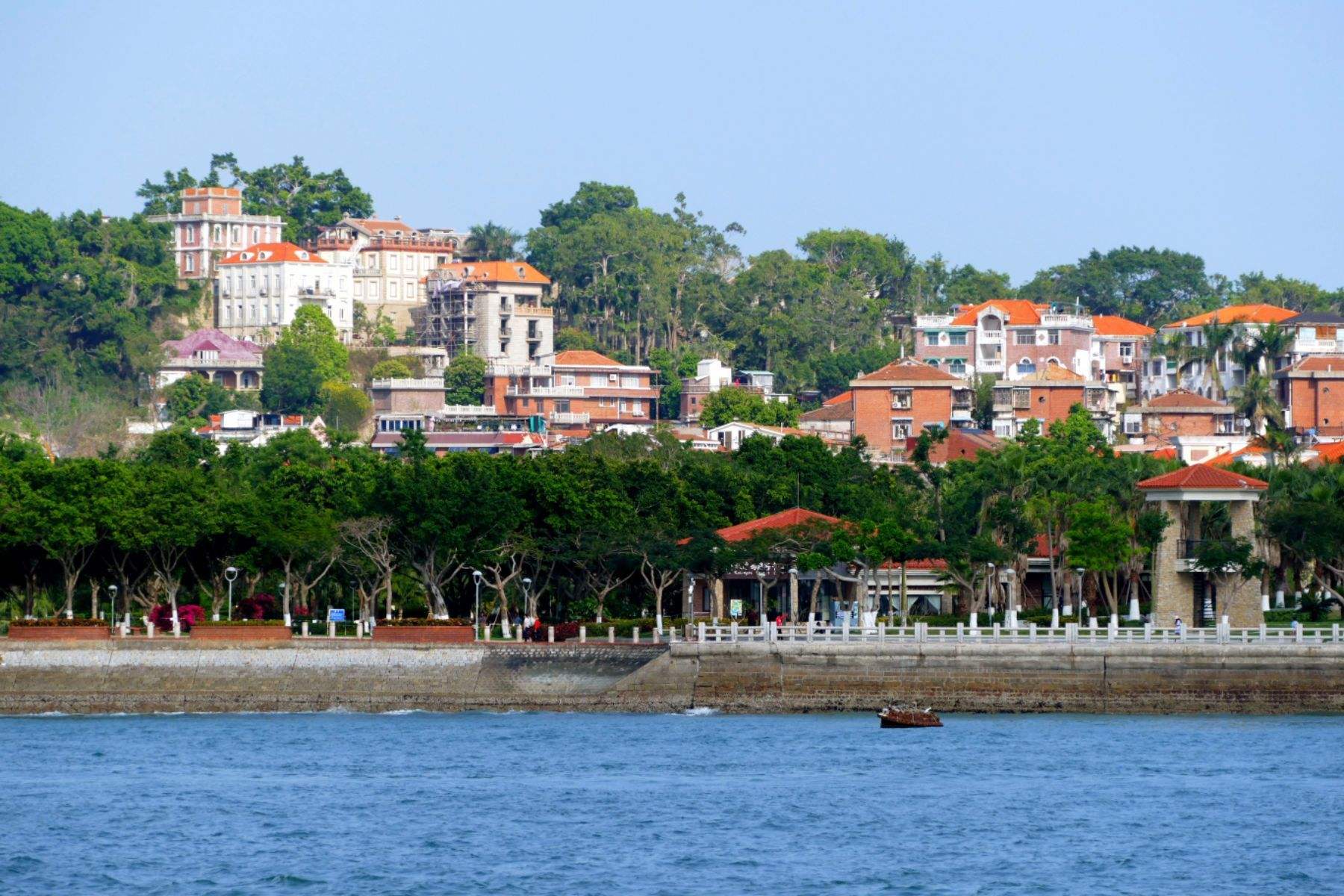 幼师专科毕业，考幼师证还是瑜伽证？