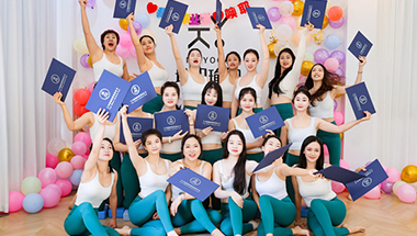 RYT500半年制双能导师207班（深圳校区）